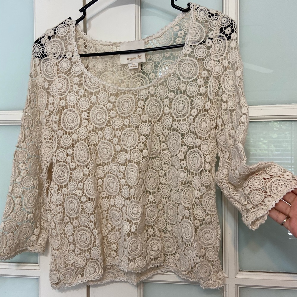 🌸 3 for $15 🌸 Lace Top